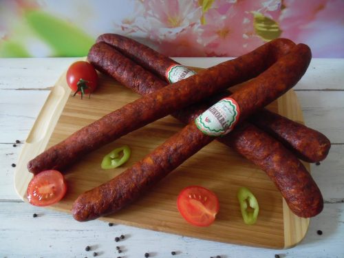 Knyihár vékonykolbász csípős